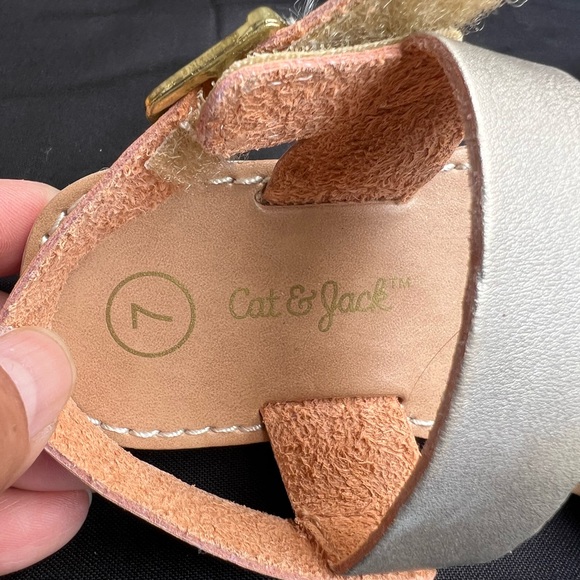 Cat And Jack Silver Sandals With Straps Kid Girls Size 7 - Picture 6 of 7